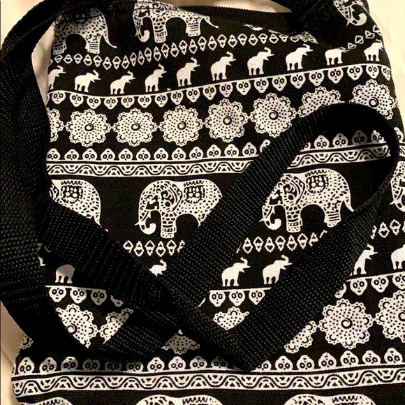 Purse - Picture 3 of 3